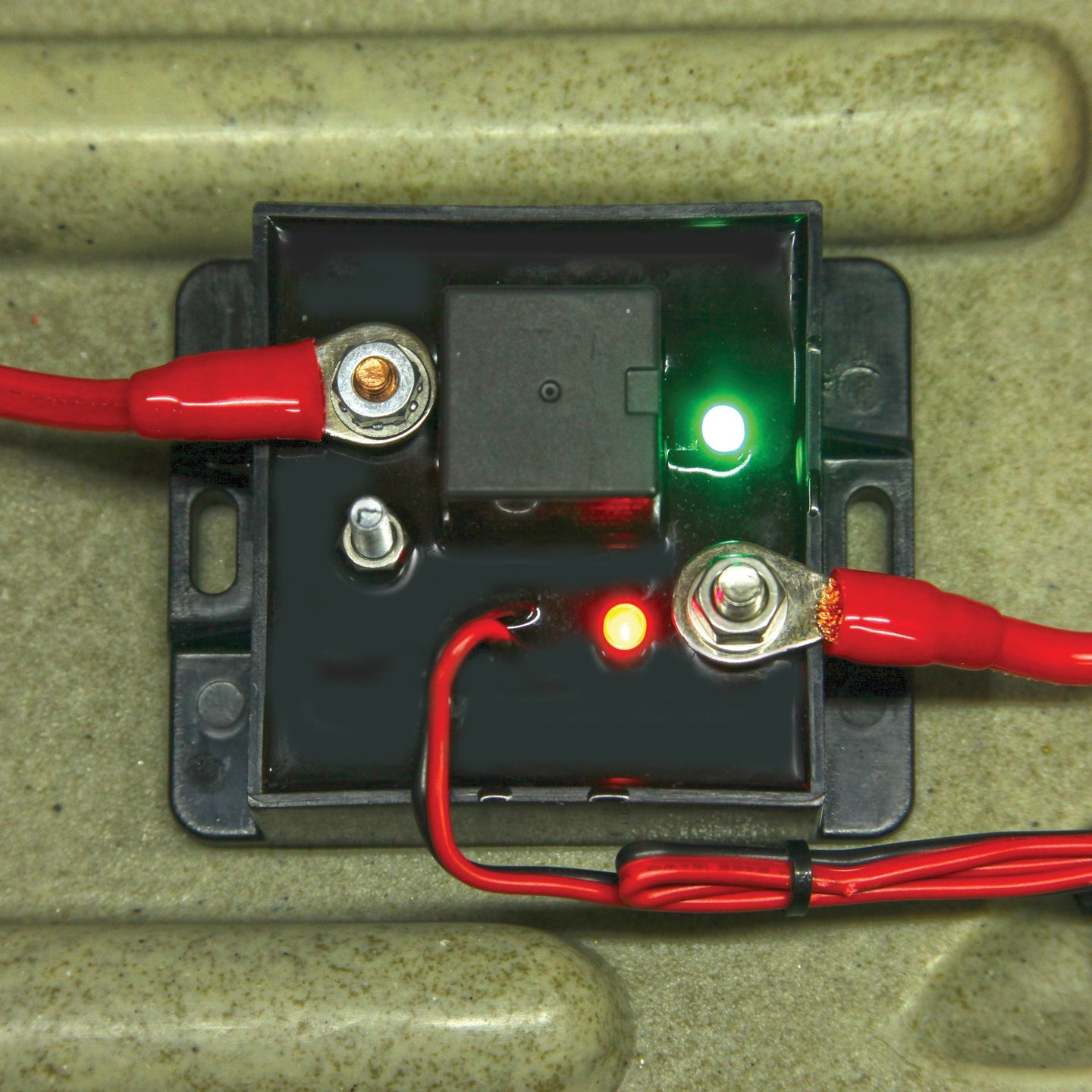 Yak Power 50 Amp Heavy Duty Relay Switch With Auto-Reset Circuit Breaker