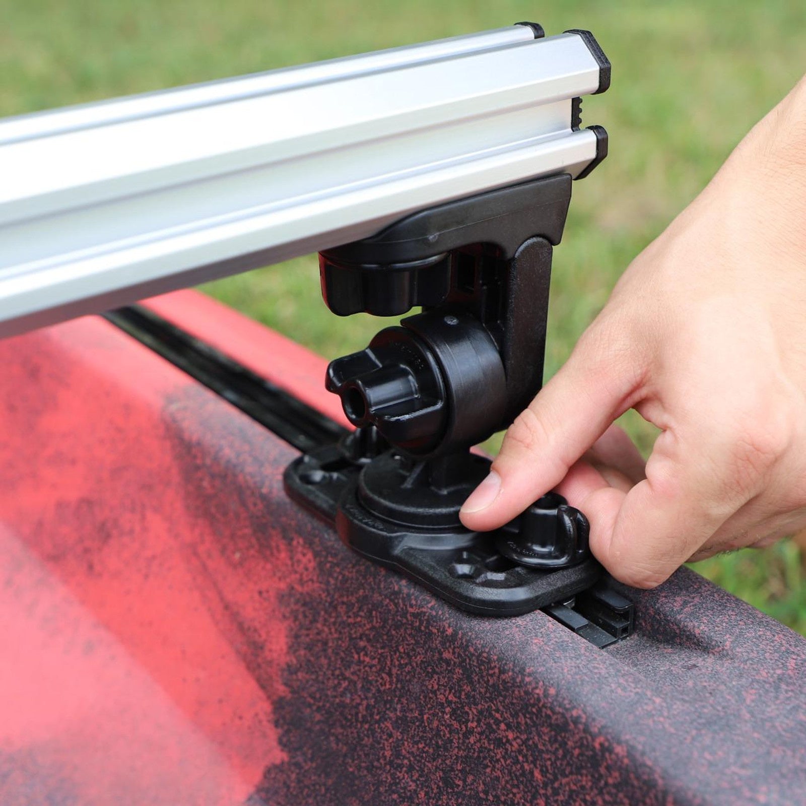 command-center-crossbar-with-zero-play-locknload-track-mount-adapter__97446.1755718607
