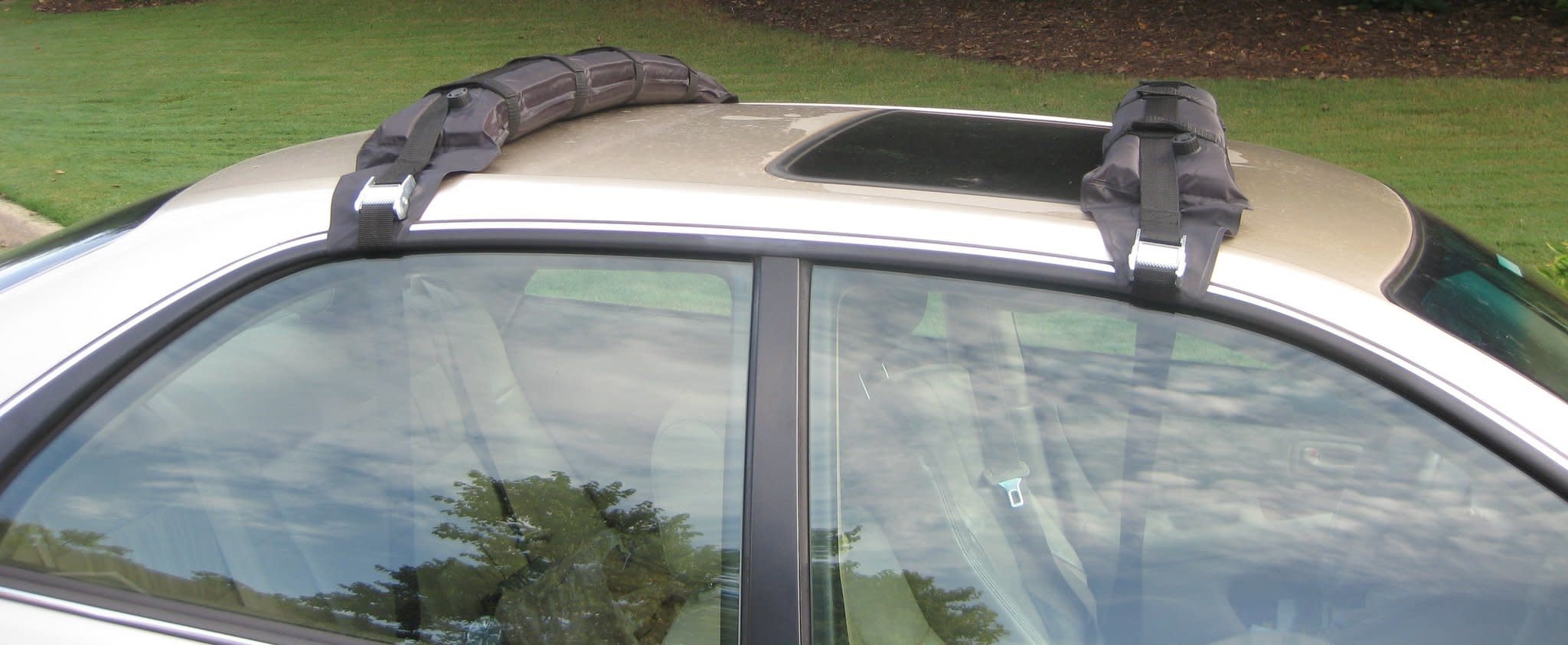 Inflatable_Roof_Rack_In_Use_2048x