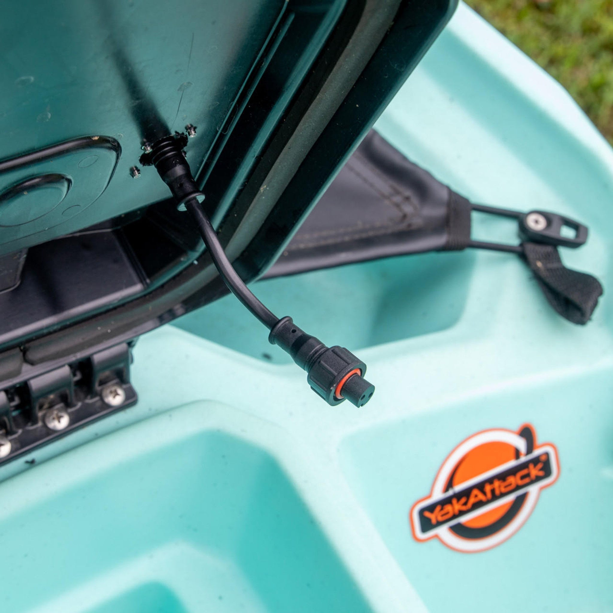 through-hull-panel-connector__20962.1693463884